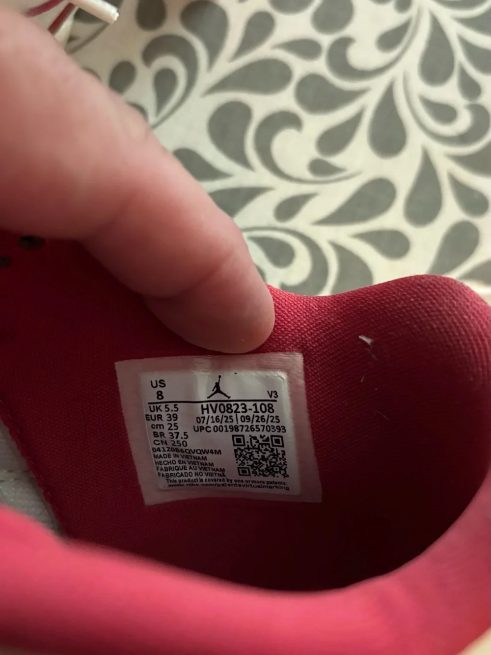 Jordan women size